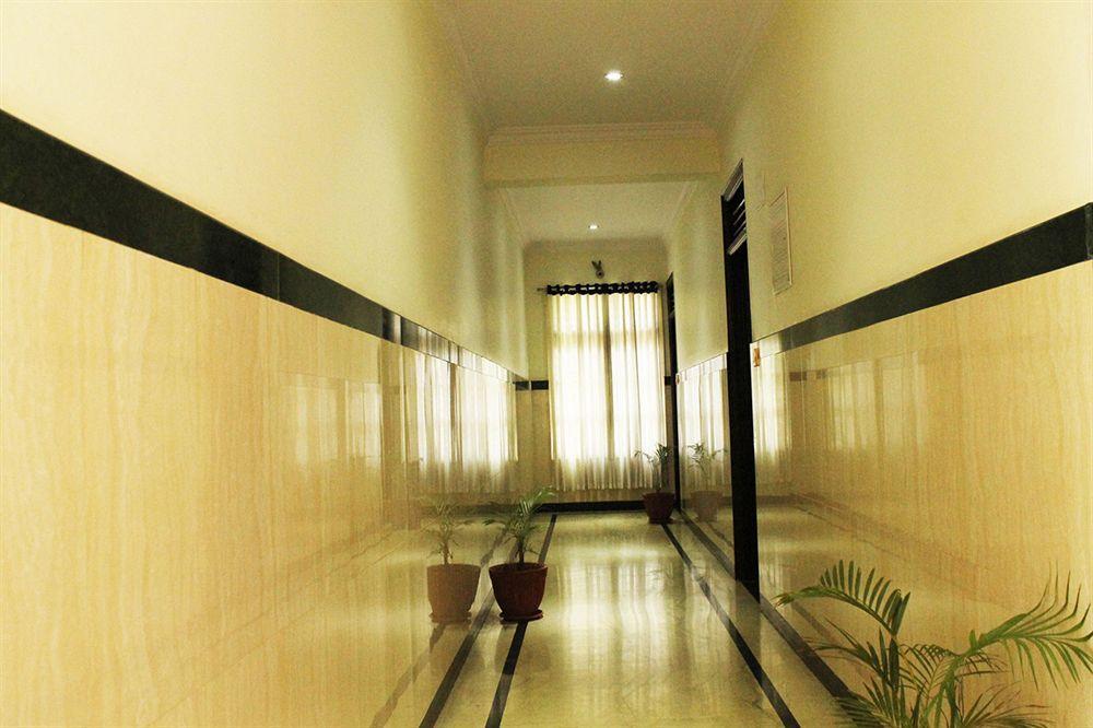 Oyo 1900 Hotel Olive Residency Mysore Exterior photo