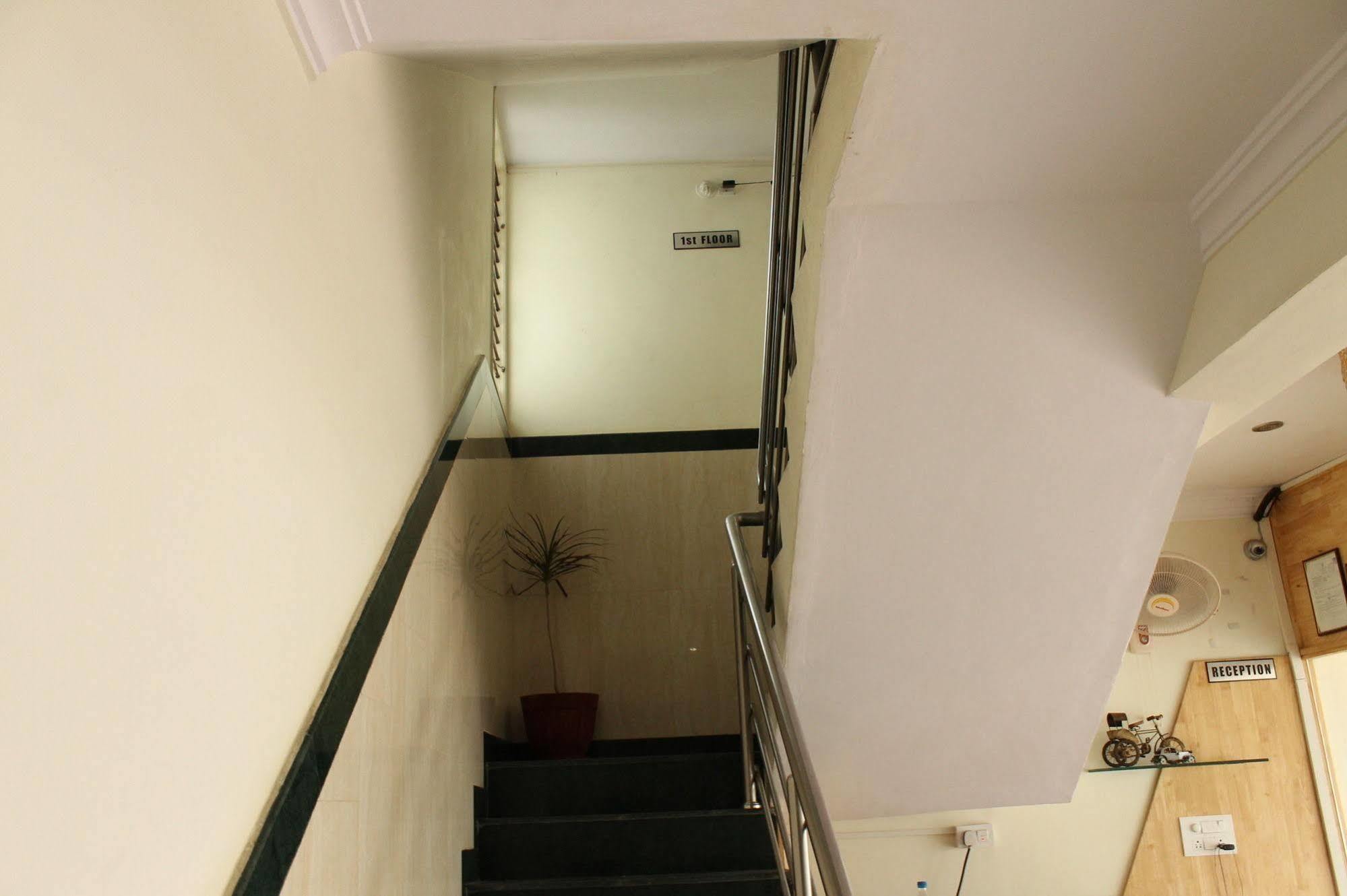 Oyo 1900 Hotel Olive Residency Mysore Exterior photo